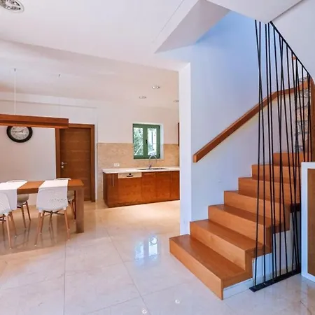 Lu 2 Krk By Guide 빌라 말린스카