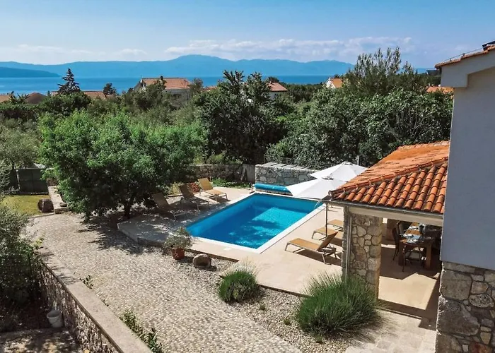 Lu 2 Krk By Guide Villa *