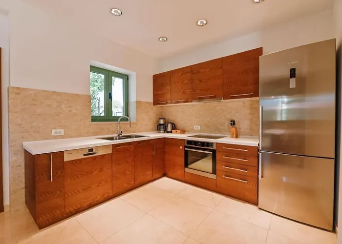 Villa Lu 2 Krk By Guide