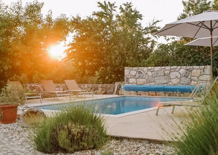 Villa Lu 2 Krk By Guide *